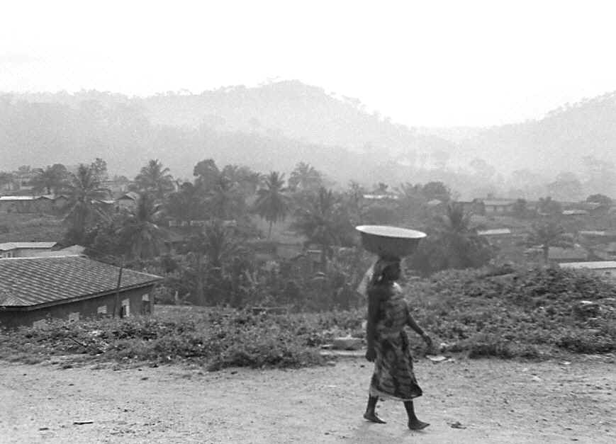 wpe7.jpg (47644 bytes)